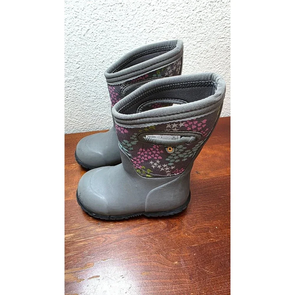 Bogs Kids Waterproof Insulated Winter Boots Size 8 Gray‎ Floral Accents